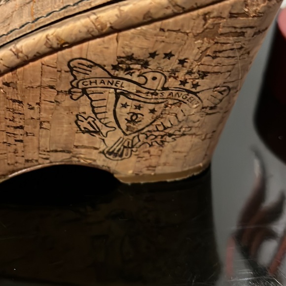 ❤️VINTAGE ❤️ Chanel cork bottom logo sandals - Picture 6 of 10